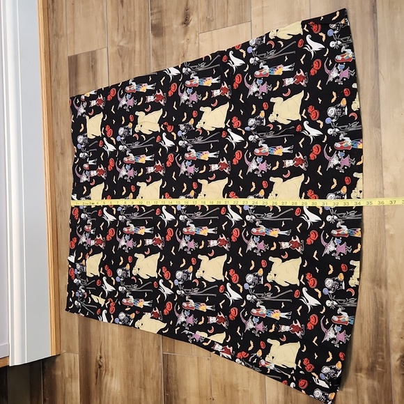 Handmade Nightmare Before Christmas themed skirt plus sized see measurements - Picture 2 of 9